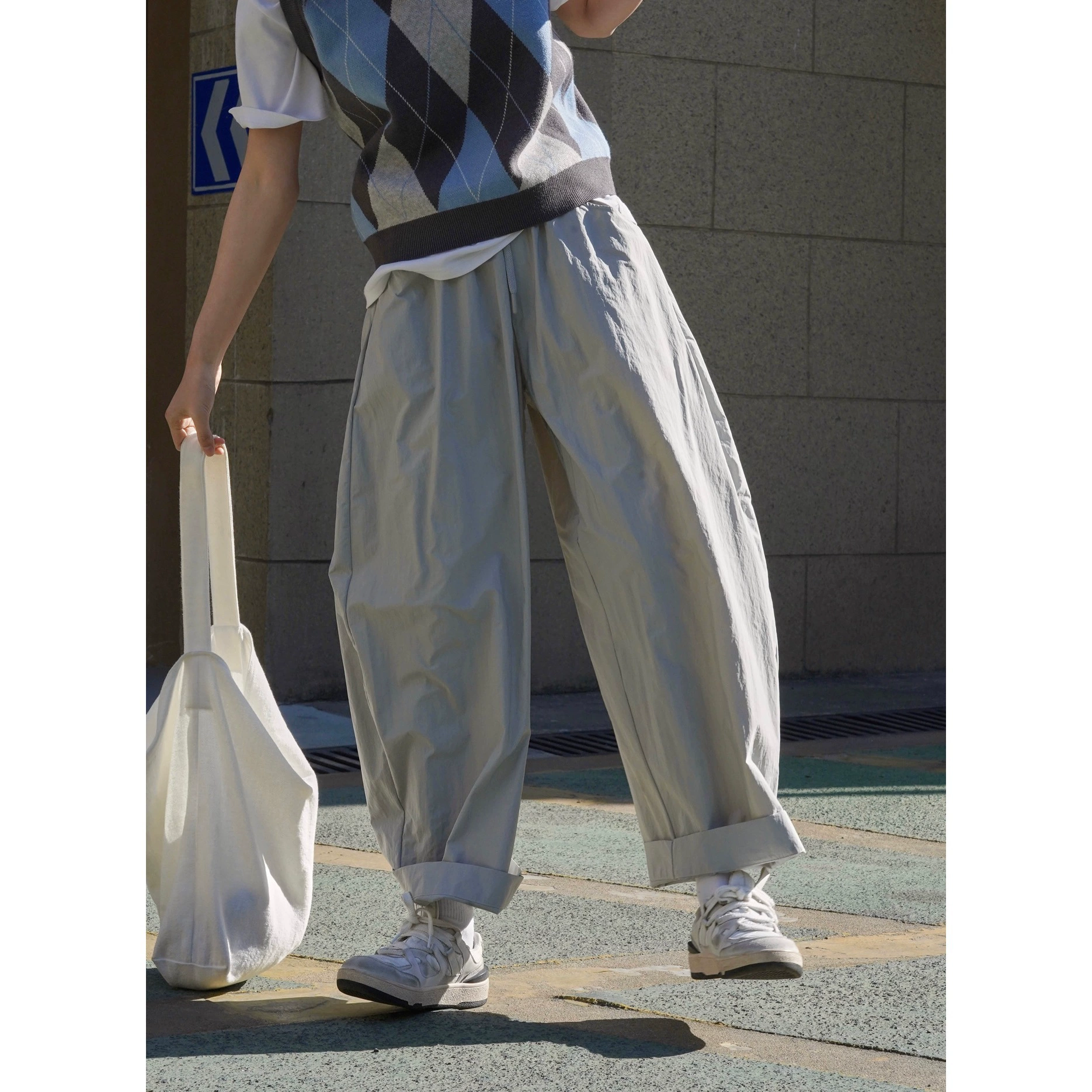 Новые летние широкие повседневные брюки в японском стиле с изогнутыми широкими штанинами, легкие дышащие длинные брюки для похудения для женщин