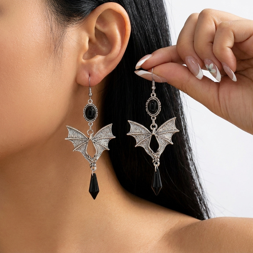 Aretes de Halloween series de diseño gótico oscuro color de choque murciélago colgante de cristal orejas nicho femenino retro