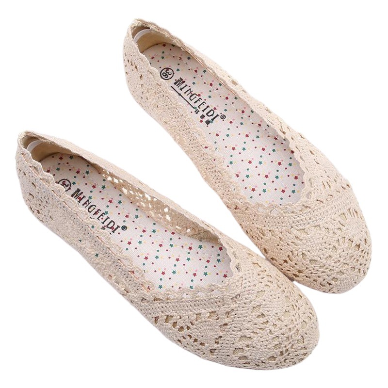 2023 nuevos zapatos planos de una sola capa de las mujeres todo partido color sólido fondo suave más tamaño viejos zapatos de tela de Beijing slip-on zapatos casuales de las mujeres