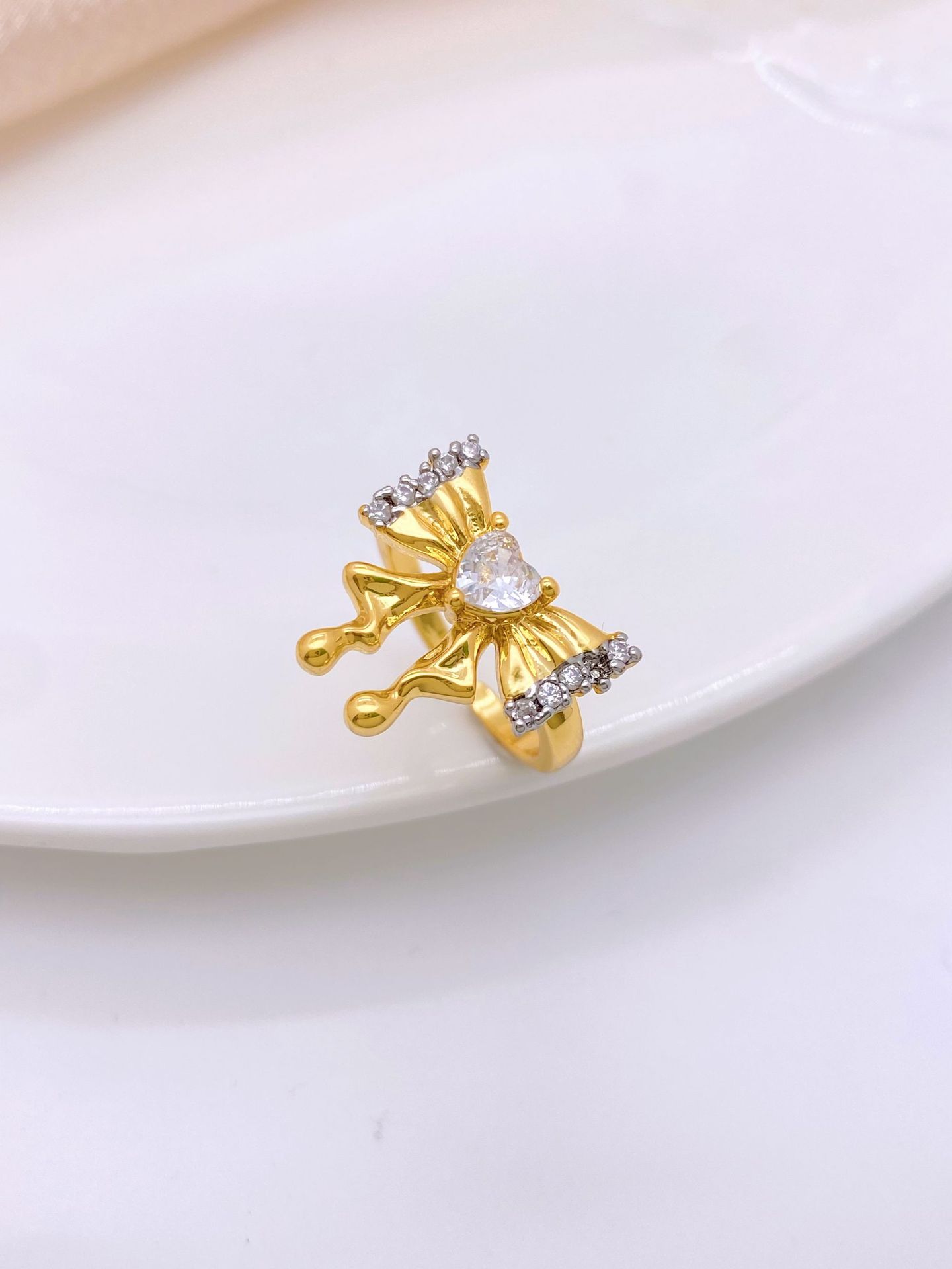 Großhandel Schmuck Süss Schmetterling Kupfer Zirkon 18 Karat Vergoldet Gemischtes Metall Inlay Offener Ring display picture 6