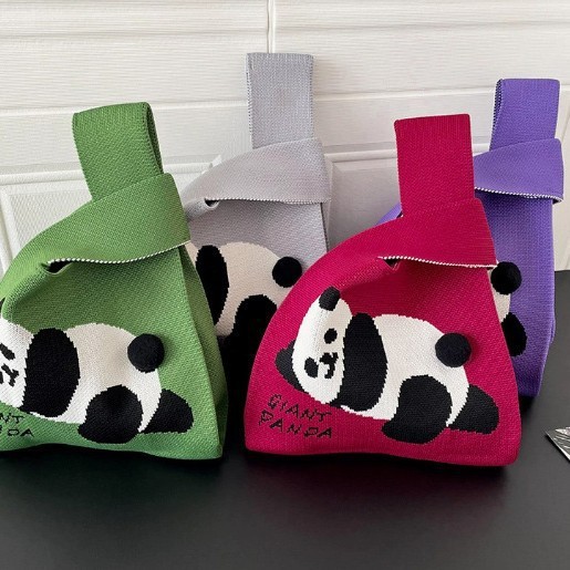 Bolsas de nicho de diseño de pandas lindos bolsas de mano de punto bolsas de mano estudiantes personalidad bolsas de brazo fábrica al por mayor