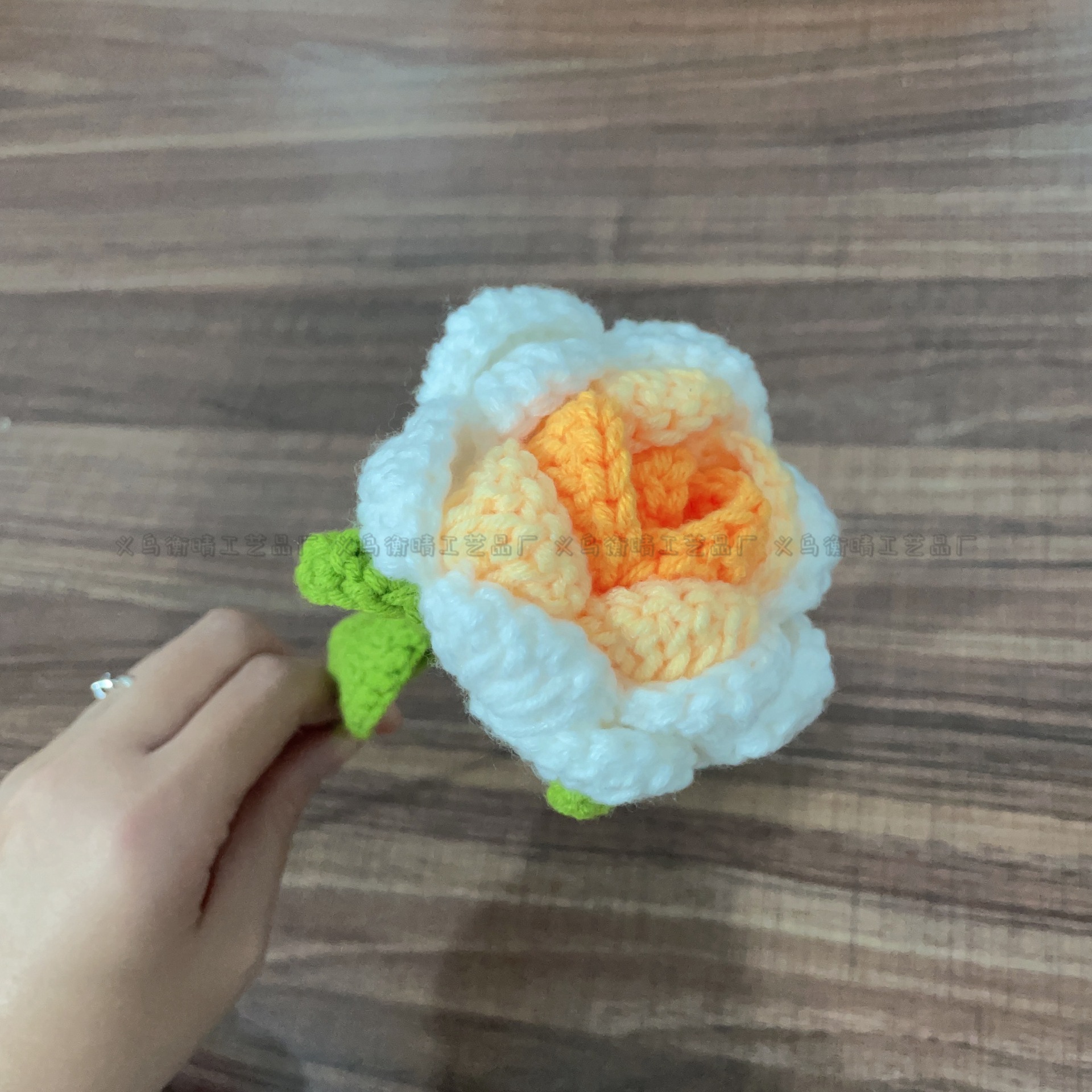 Lily tejido a mano acabado rosa Lily Tulip flor artificial lana ramo regalo