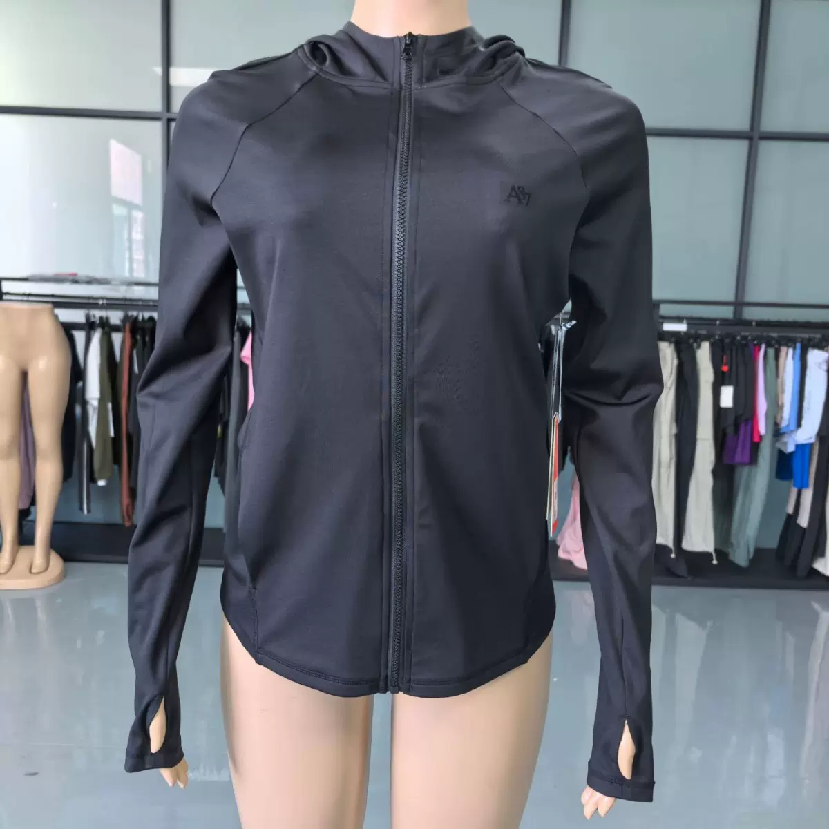 新款修身收腰健身服外套连帽款女防晒服吸湿速干凉感跑步运动外套