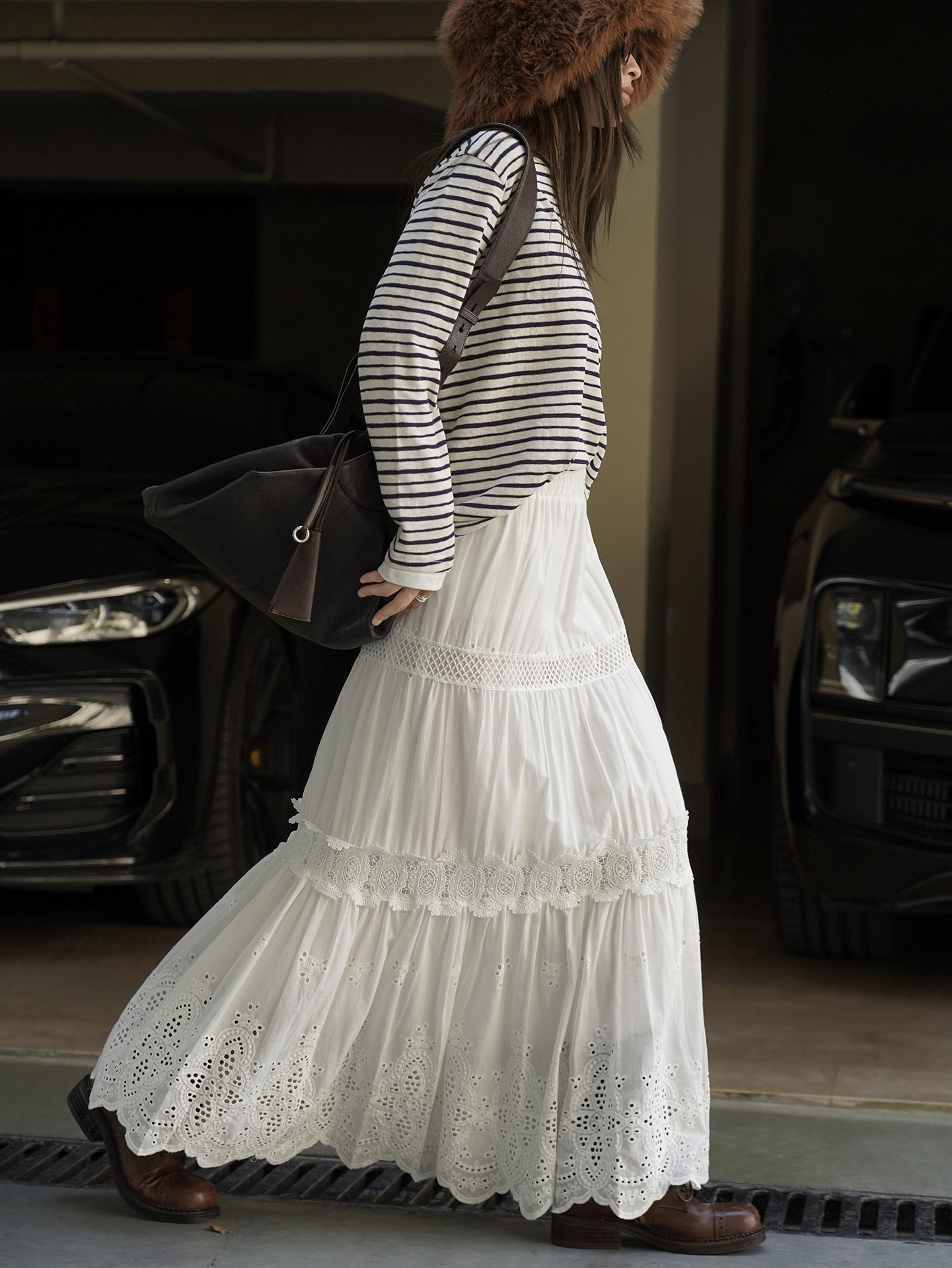 Louvre Early Autumn New Bohemian Romantic Style Hollow Lace Petal Solid Color Loose Wide Hem Long Skirt For Women_ecoleips.com