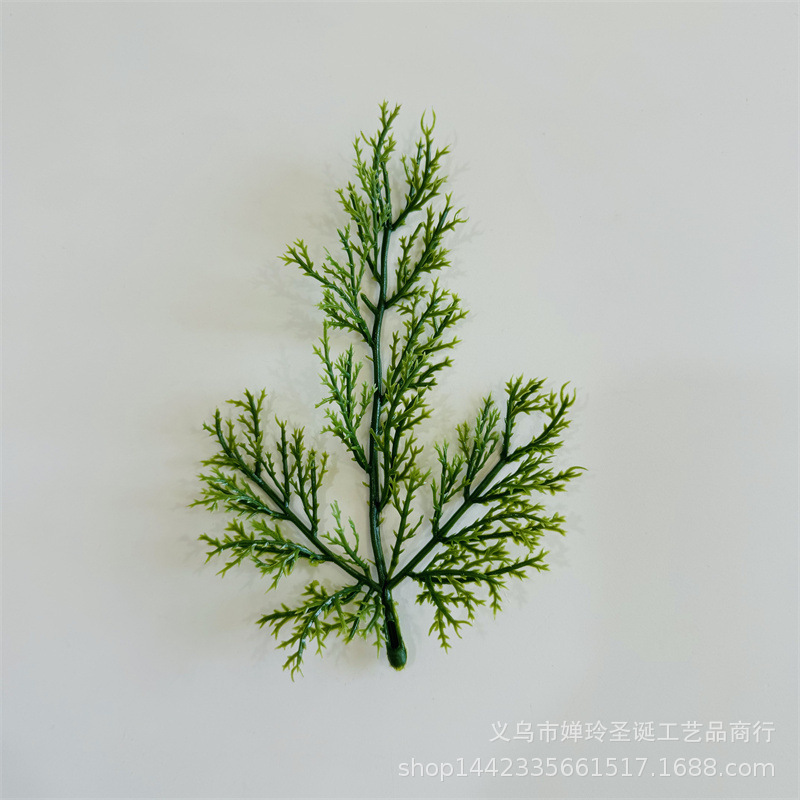 亚马逊货源仿真绿植松柏水草圣诞树藤条松枝配件塑料松柏叶枝PE叶|undefined