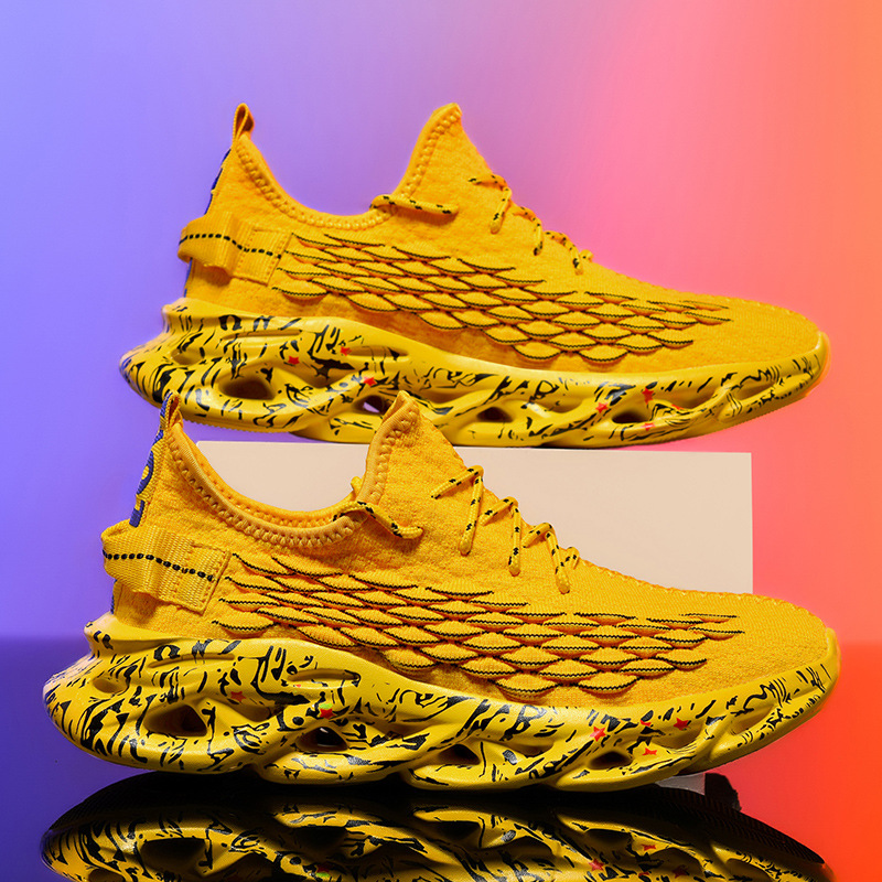 Men's athletic shoes sole pattern for superior traction