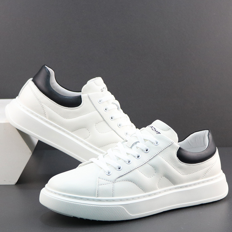 Autumn lightweight trend white sneakers platform with shoelaces