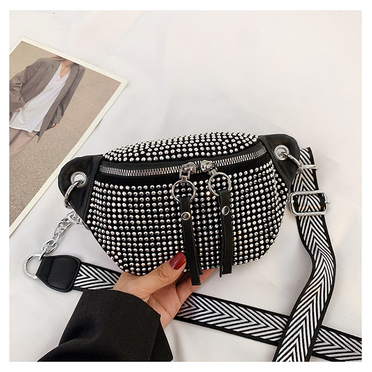 Streetwear Solid Color Diamonds Zipper Fanny Pack display picture 2