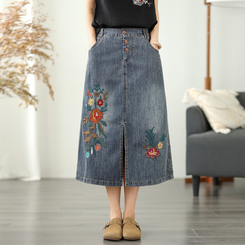2025 summer new embroidery flower half elastic waist button Denim skirt wholesale tide