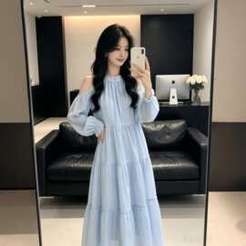 海边度假连衣裙女夏季2026新款甜美温柔风法式气质绝美露肩沙滩裙