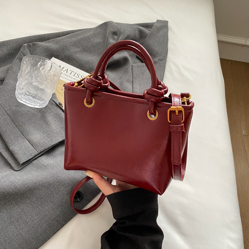 Otoño y invierno Meirad bolsos de mujer 2024 nueva moda moda bolsos de cubo de mano alta sensación de mochila versátil