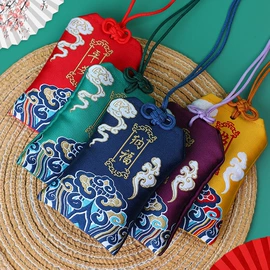 香包/香囊;刺绣工艺品;布艺绣品