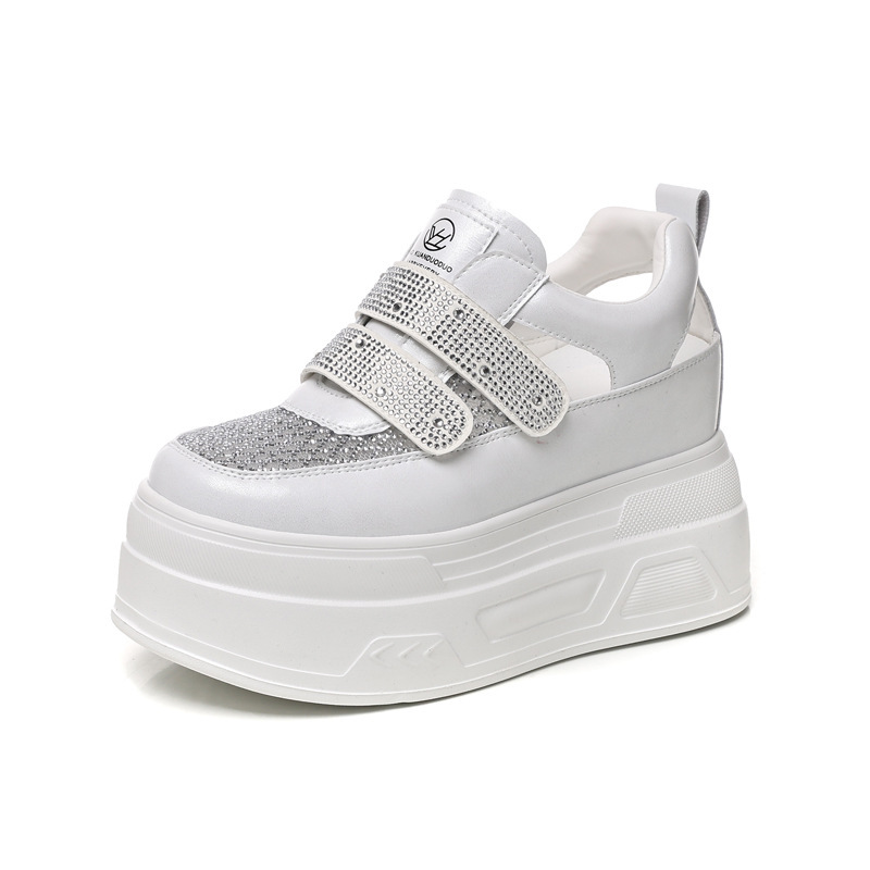 Giày sneaker nữ đế dày tăng chiều cao, phối rhinestone rỗng thoáng khí, form chunky — màu trắng