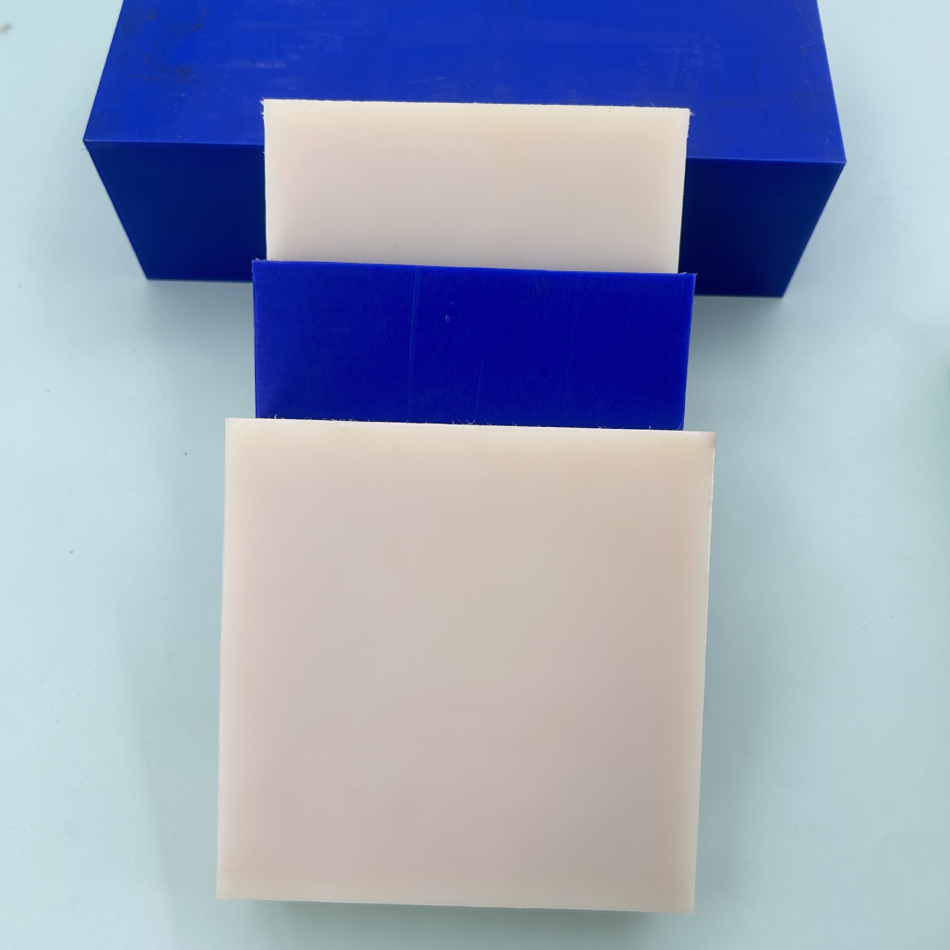 MC尼龙板棒管厂家销售 尼龙轴套齿衬板垫块切割异形MC尼龙件加工