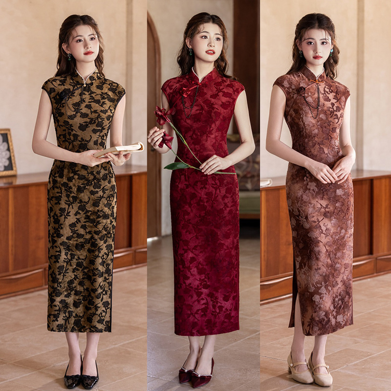 Engagement Dress 2025 Autumn and Winter New Cheongsam Young Style Daily Wearable New Chinese Style Bride Toast Dress for Women Engagement Dress 2025 Autumn and Winter New Cheongsam Young Style Daily Wearable New Chinese Style Bride Toast Dress for Women