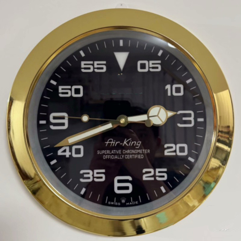 Wall Clock New Model Living Room Wall Decoration Metal Luminous Wall Clock Light Luxury High-End Feel Foreign Trade Cross-Border Wall Clock New Model Living Room Wall Decoration Metal Luminous Wall Clock Light Luxury High-End Feel Foreign Trade Cross-Border