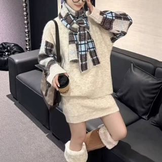 2026春季新款慵懒复古撞色格纹毛衣套头带围脖针织半身裙两件套女