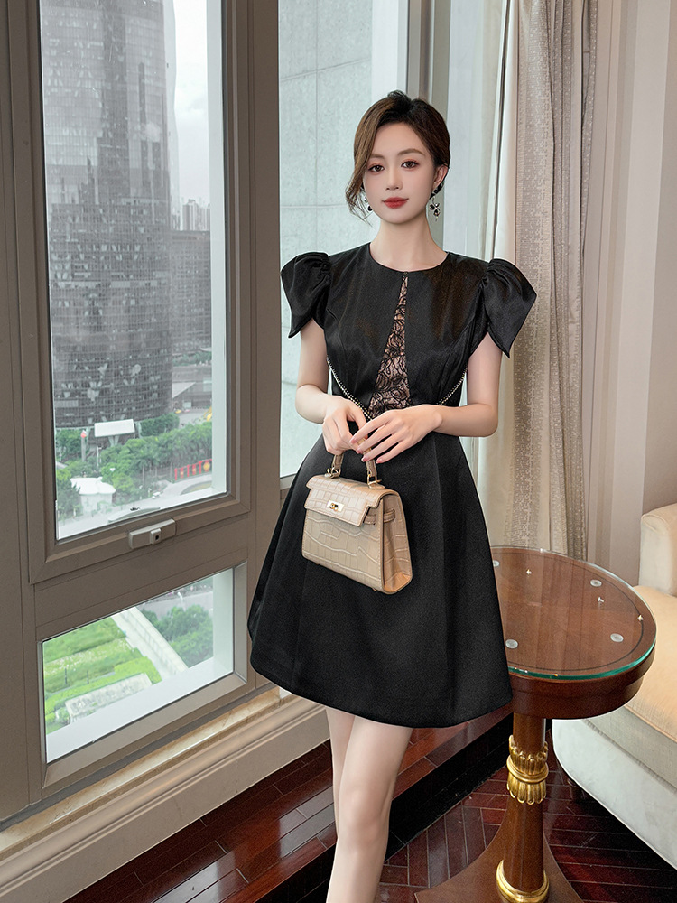 Đầm chữ A tay phồng ôm eo bodycon nữ kiểu Pháp — Màu đen