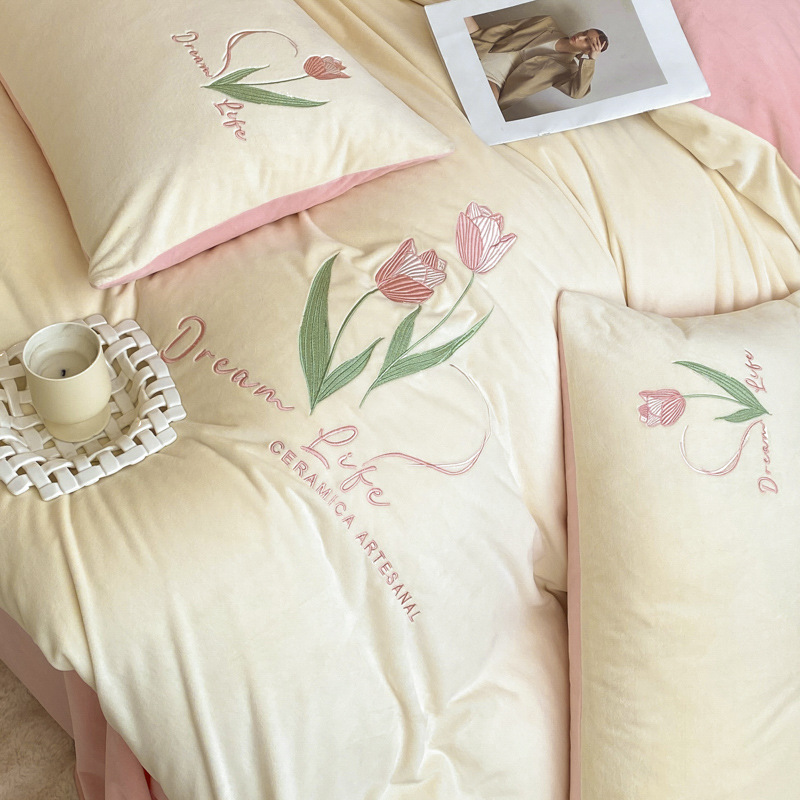 Sopa de edredón de leche, cubierta de edredón de una sola pieza, cubierta de edredón de cristal de tres piezas, cubierta de edredón de una sola pieza, ropa de cama de cuatro piezas