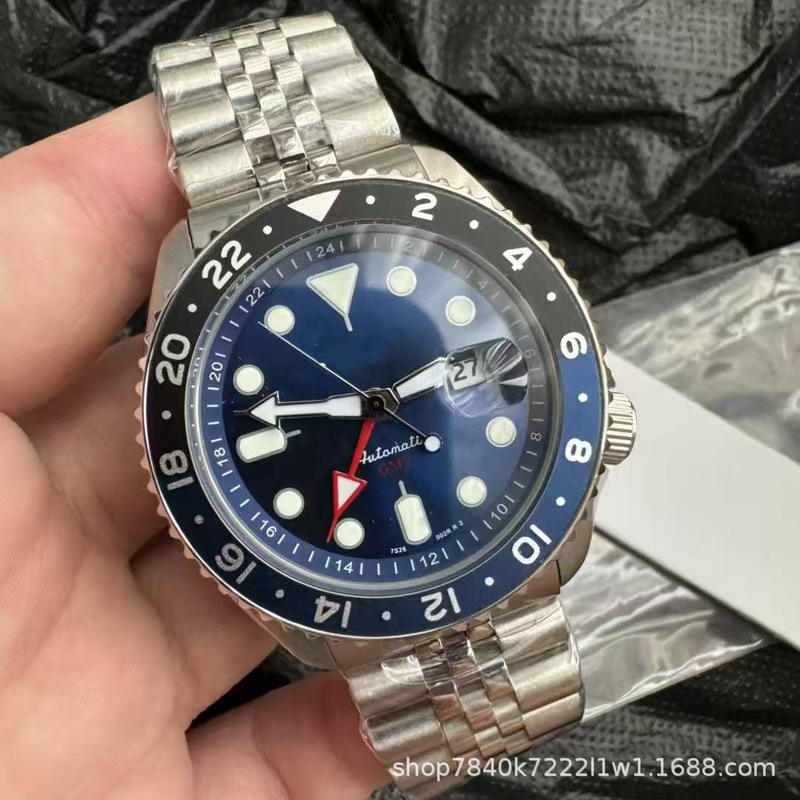 Seiko No. 5 Men's Watch Gmt Five-Row Chain Steel Strap Waterproof Mechanical Calendar Men's Watch Export Watch Ssk001K1 Seiko No. 5 Men's Watch Gmt Five-Row Chain Steel Strap Waterproof Mechanical Calendar Men's Watch Export Watch Ssk001K1