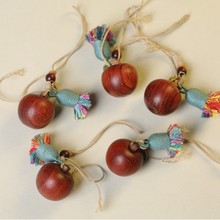 天然紫檀木雕可爱苹果挂件手机链包包吊坠钥匙扣旅游景区批发