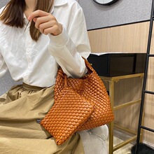 �ֹ���������2025�¿��ļ�С�������б��С���p��Ů��������ĸ��