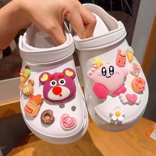 New geometric Patchwork Puma hole shoe cute resin 3D figure cross-border cartoon shoe buckle slippers