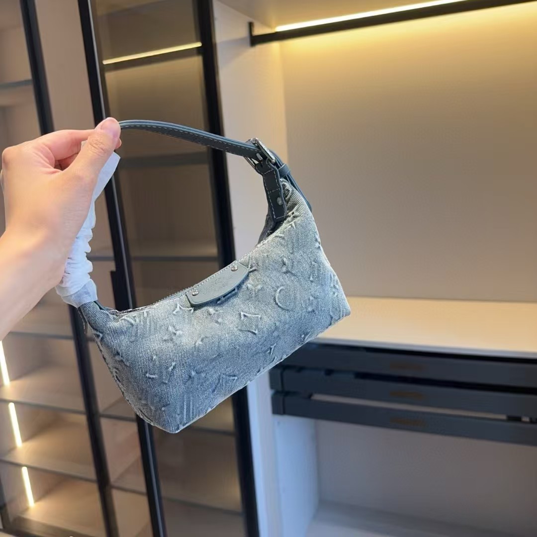 Retro fashionable trend capacious shoulder bag one shoulder