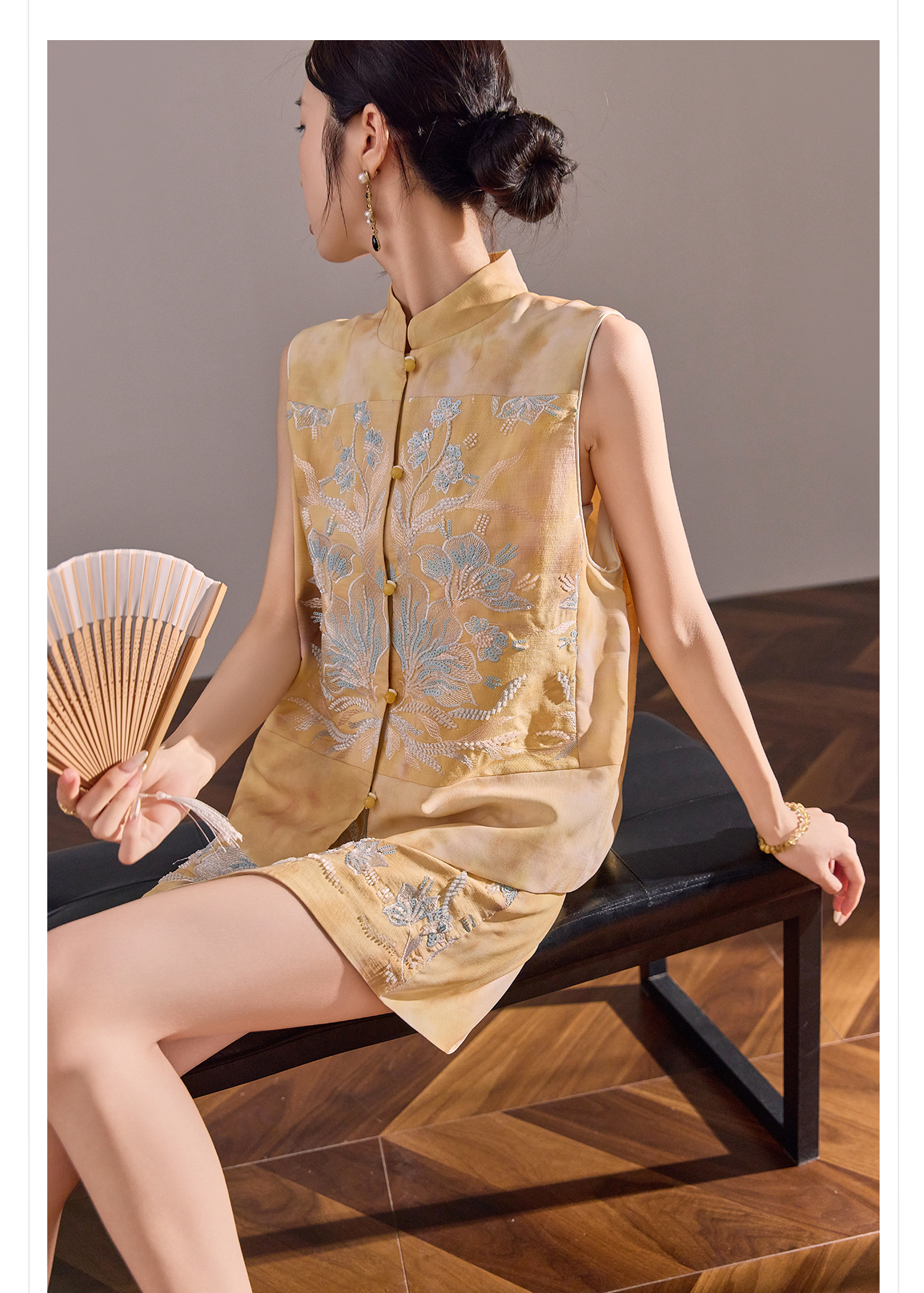 Bộ vest chân váy cổ đứng thêu họa tiết nặng cao cấp mùa hè ZX N6005 — áo vest màu vàng, váy màu vàng, váy xanh chi tiết 23