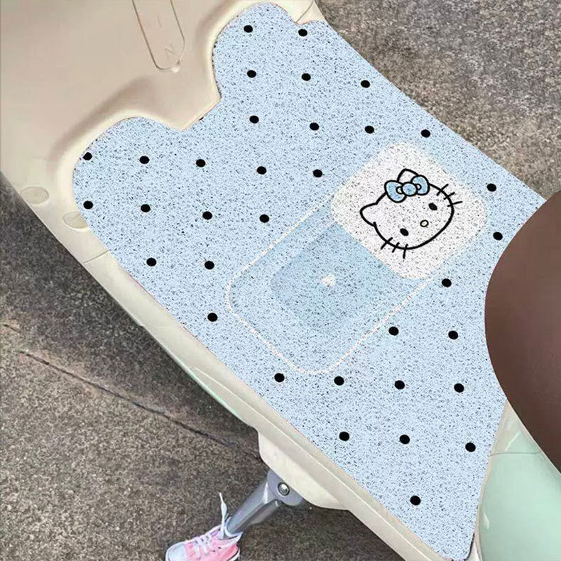Cute cartoon Kitty polka dot silk loop carpet, electric car mat, waterproof, non-slip, easy to maintain, can be cut to size