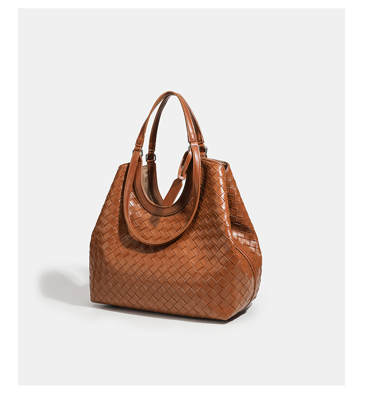 Túi tote da bò dệt kiểu retro cỡ lớn, có túi con rời, quai xách tay và đeo vai — màu nâu, màu đen chi tiết 10