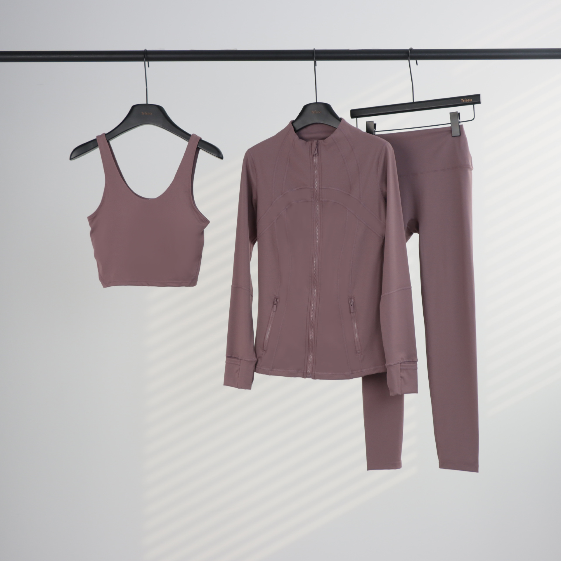 Conjunto de yoga LULU de tres piezas: chaqueta, camiseta sin mangas con cuello en U y leggings de cintura alta para mujer.