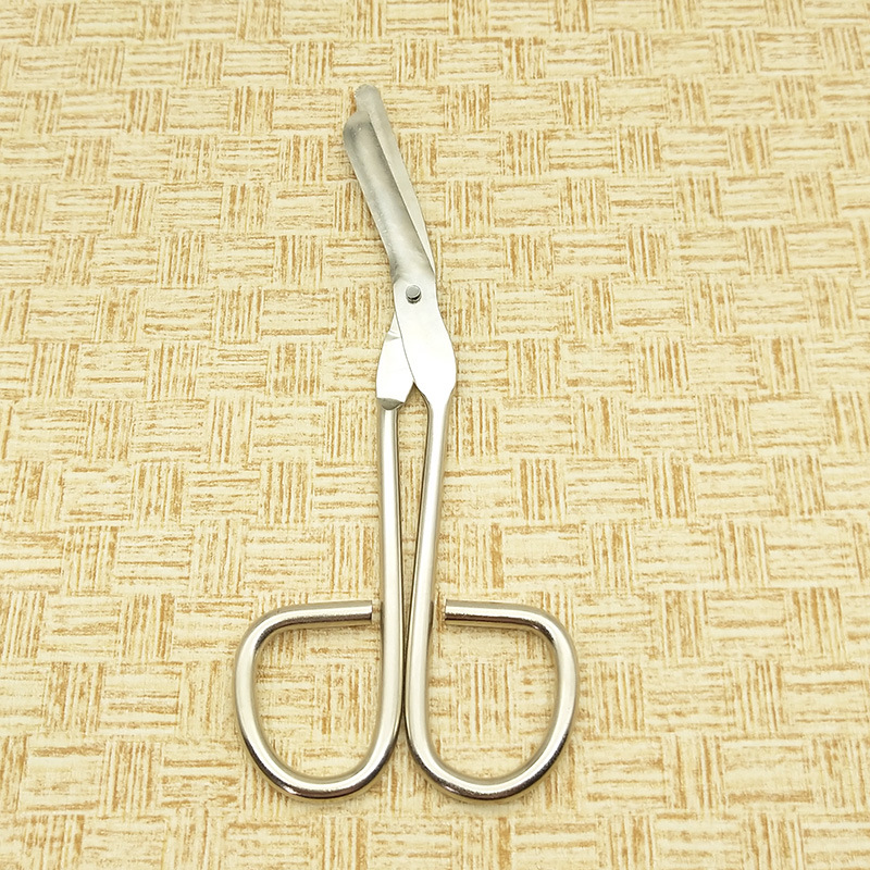 Supply disposable curved gauze scissors, rounded bandage scissors, wire scissors, wire cutters, first aid kit scissors