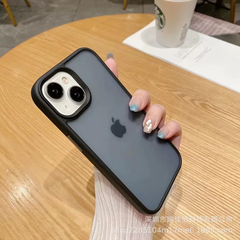Матовый акриловый чехол с металлической окантовкой (Apple) для iPhone 13/14/15 — защитный тонкий