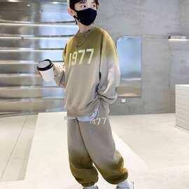 男童秋装套装儿童渐变卫衣运动服两件套2026新款大童炸街春秋款潮