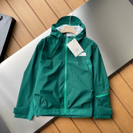 Top Version Kl Two Small Tree Jacket Shishi Same Style Hooded Men's and Women's Jacket Outdoor Trendy Hot Style Top Version Kl Two Small Tree Jacket Shishi Same Style Hooded Men's and Women's Jacket Outdoor Trendy Hot Style