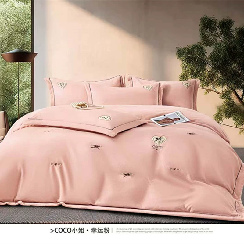 Зимний толстый молочный бархат набор из четырех частей