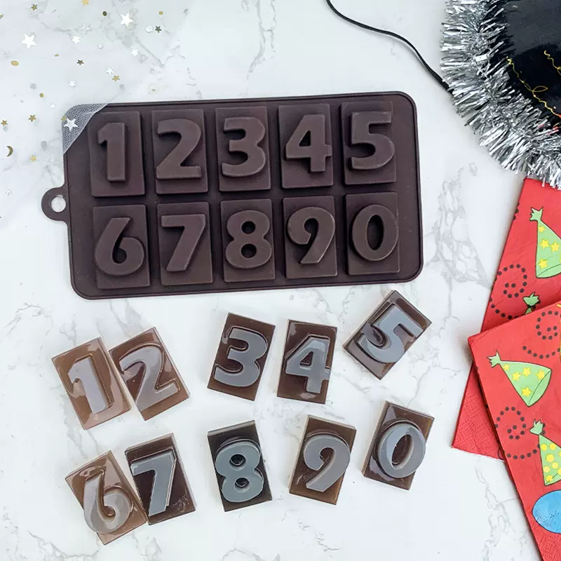 跨境热采节日硅胶巧克力模具生日快乐数字0到9翻糖巧克力豆滴胶模