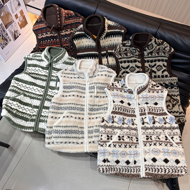 Outdoor Mountain Style Retro Fair Isle Lamb Wool Western Leaf Pattern Vest Double-Sided Polar Fleece Thermal Vest Jacket
