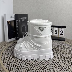 厚底女款冬季2025新款中筒皮毛一体小包短筒东北雪地靴胖墩墩滑雪