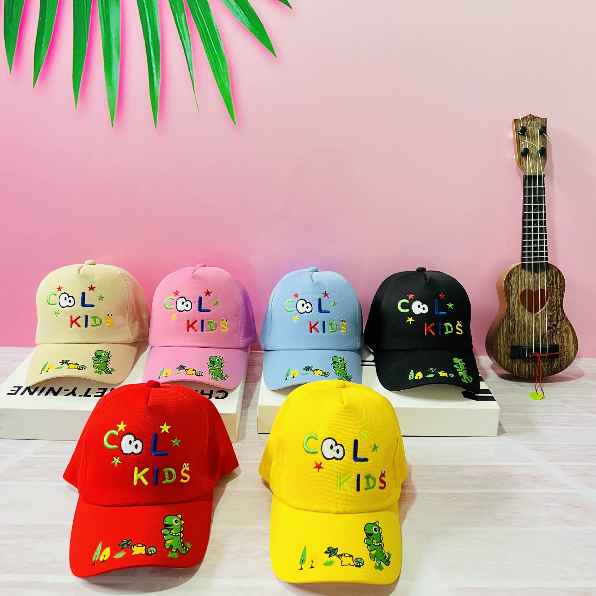 Детский мультфильм бейсбол для мальчиков и девочек шляпа весной и осенью тонкий оптовый повседневный алфавит вышивка на открытом воздухе утиный язык солнцезащитный козырек