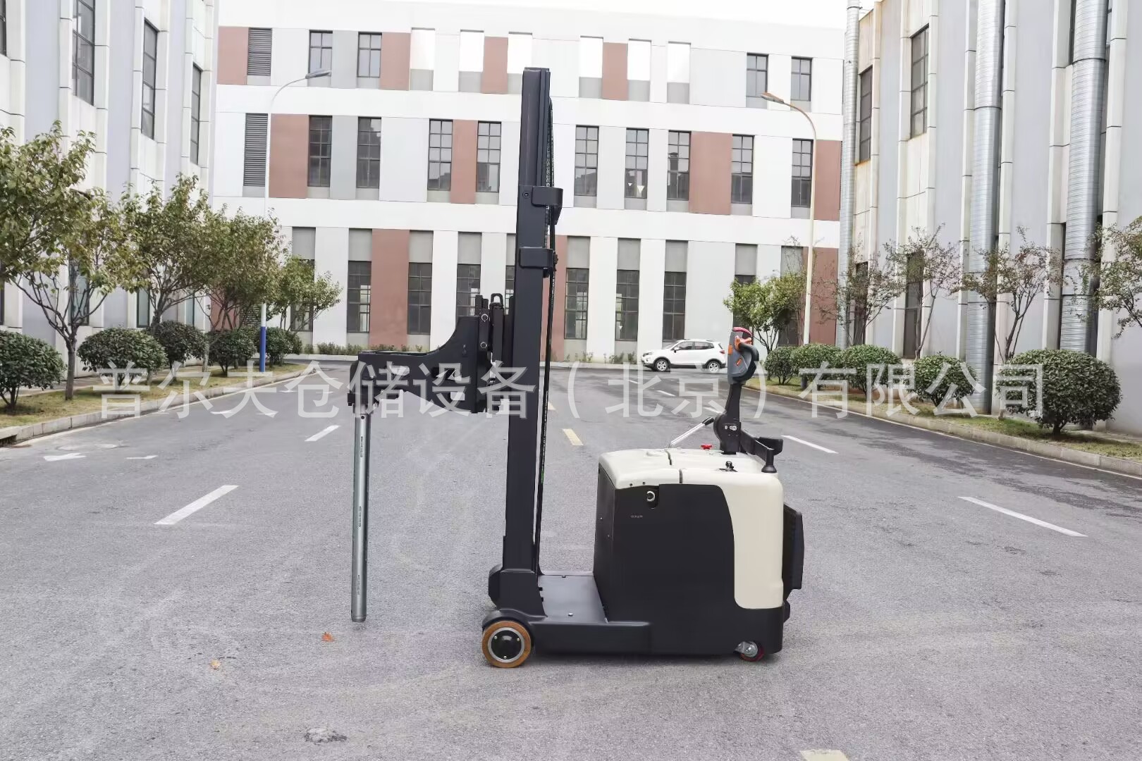 电动胀轴车平衡重式堆垛车薄膜纸卷筒自动旋转车上料车堆高车北京