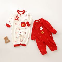 赤ちゃんの連体服の赤ちゃんの春秋は、A純綿の満月服を着ます。