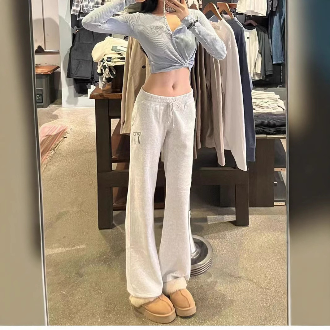 小海鸥2024秋冬新款蝴蝶结刺绣灰色百搭抓绒直筒运动裤休闲长裤女