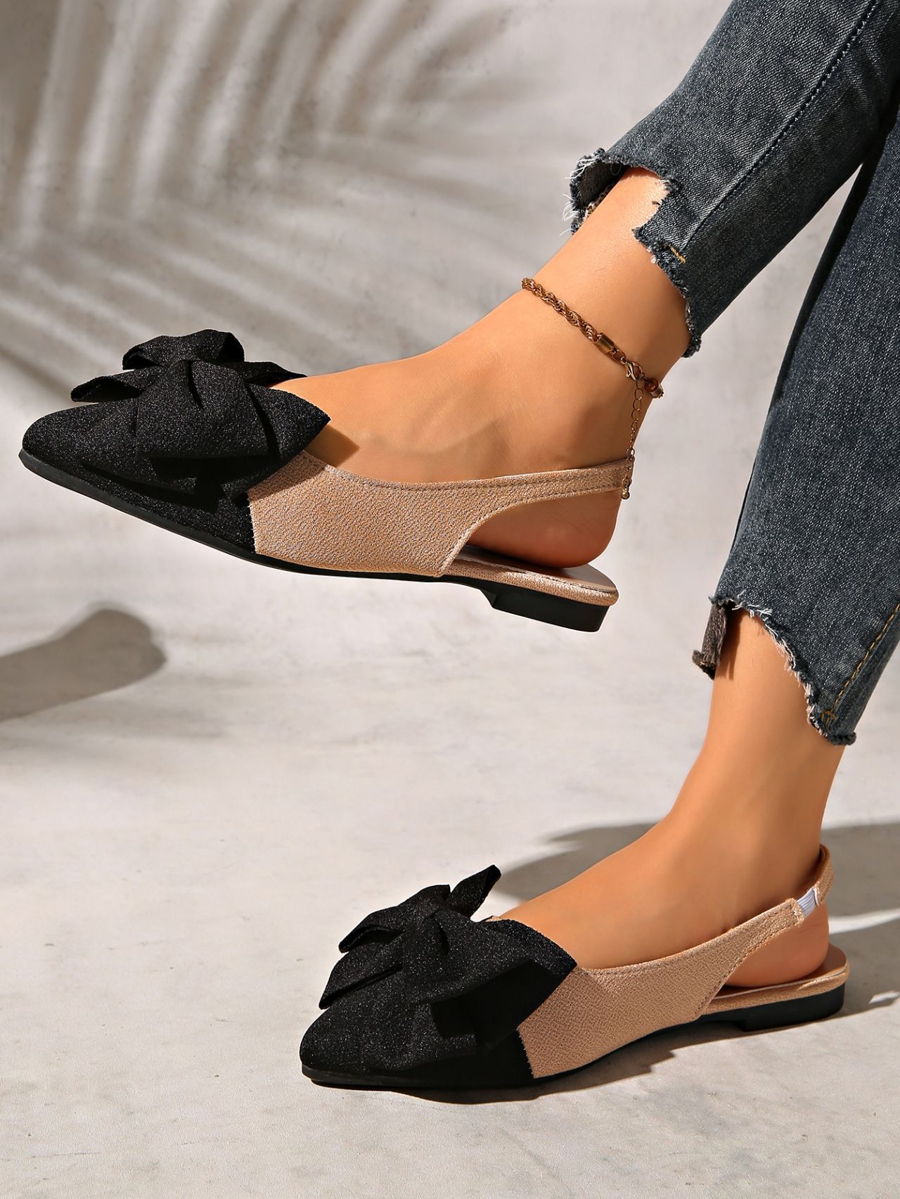 Women's Color Blocked Closed Toe Sandals Summer Style Fabric Bow Pointed Toe Plus Size Open Back Sandals_vogvips.com