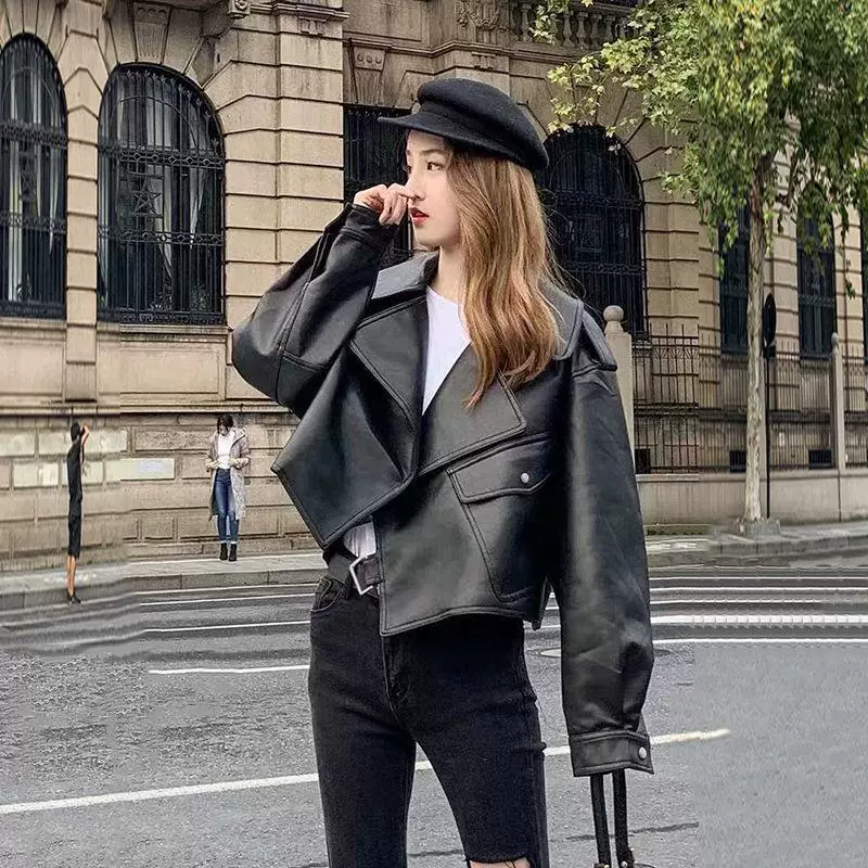 Hong Kong Wind 2023 новая кожаная одежда женская свободная короткая кожаная куртка женская локомотив большого размера повседневная куртка прилив весенних волос