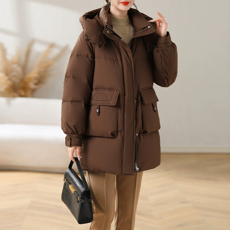 Мама пуховик женский средний и длинный толстый пальто с капюшоном 2024 новый средний и пожилой женский зимний белый утиный пух топ