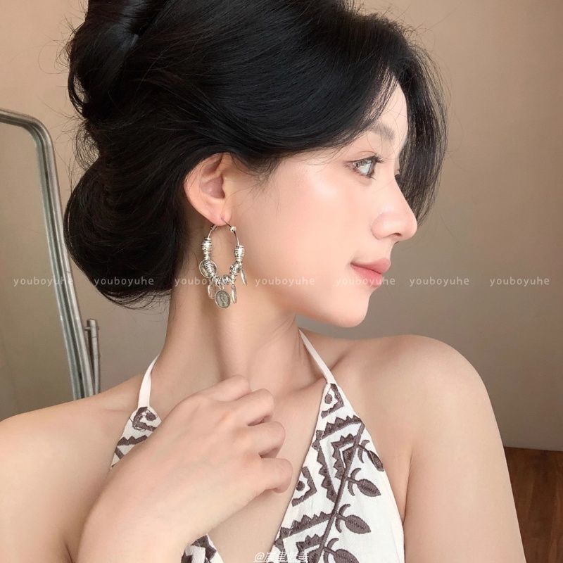 易梦玲同款银色人像流苏圈圈耳环女高级感夸张耳圈民族风银针耳饰|undefined