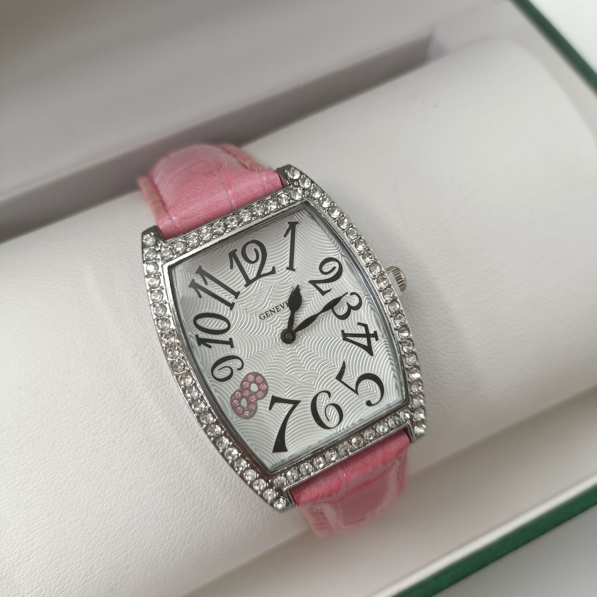 Other Barrel-shaped Starry Diamond Watch