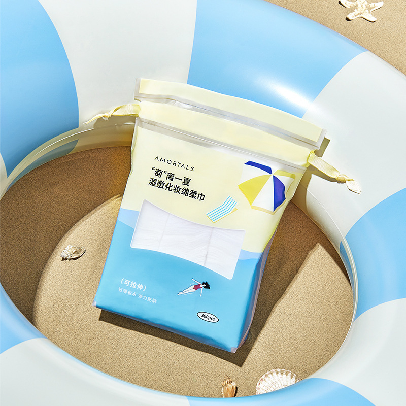 Summer wet wet wipes